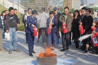 说明: C:\Users\Administrator\Desktop\20191101消防安全培训\IMG_8248.JPG